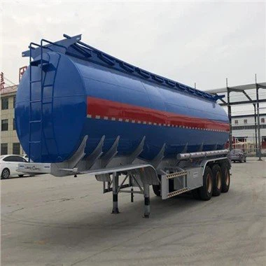 Топливный танкер